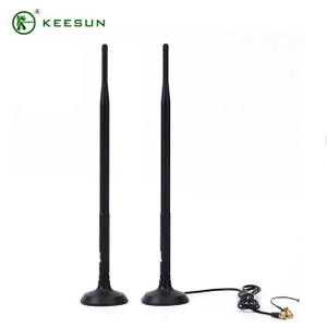 SU00006 | 700-2700MHz 7dBi magnetisk antenne med 1m Rg174 koaksialkabel til SMA hannkontakt