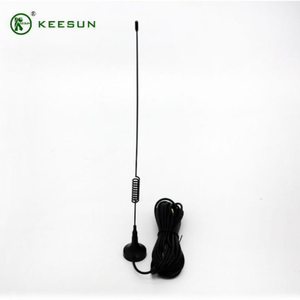 SU00063 | 698-2700MHz 5dBi Antenna Maighn&eacute;adach le C&aacute;bla RG174 Go Ceangl&oacute;ir Fireann SMA